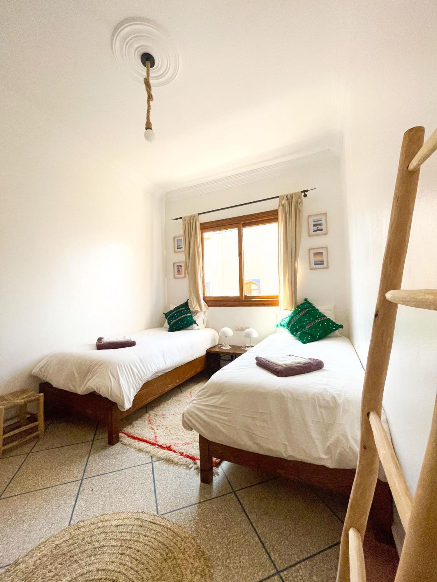 Cli Surf House Morocco Hotel Tamraght Ngoại thất bức ảnh